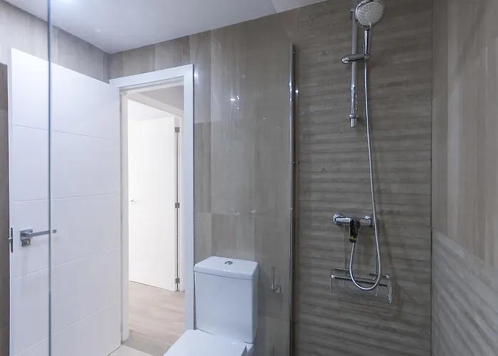 Lets Holidays Pool Near 3 * Тосса-де-Мар