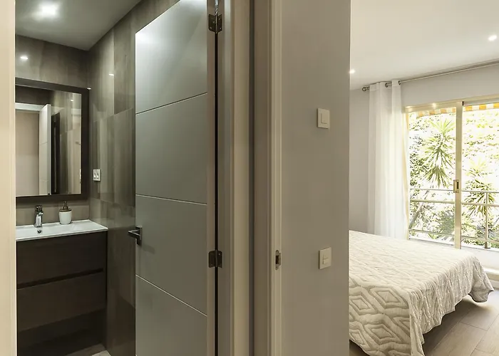 Апартаменты Lets Holidays Pool Near 3